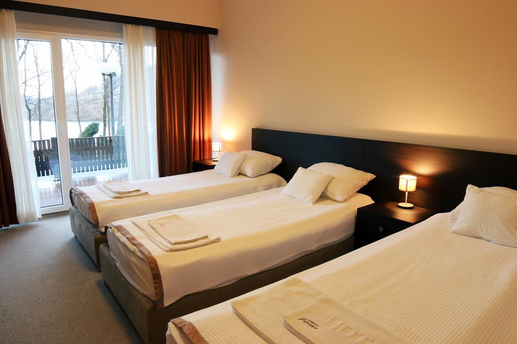 Hotel Jezero Bor Eksteriør bilde