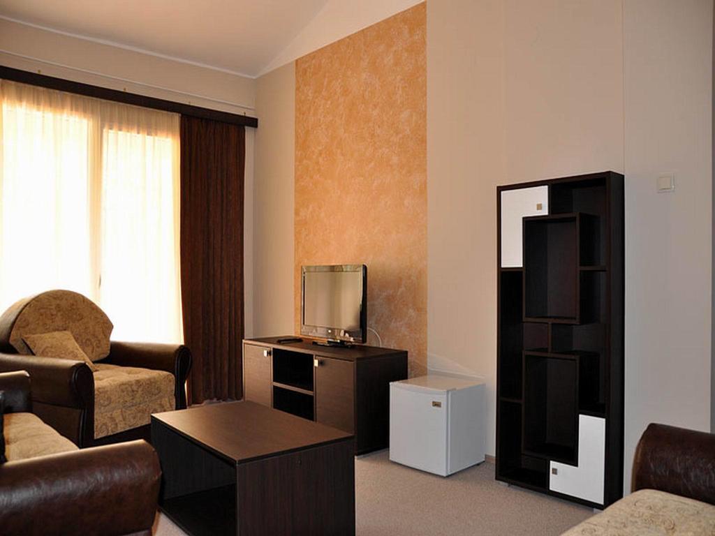 Hotel Jezero Bor Eksteriør bilde
