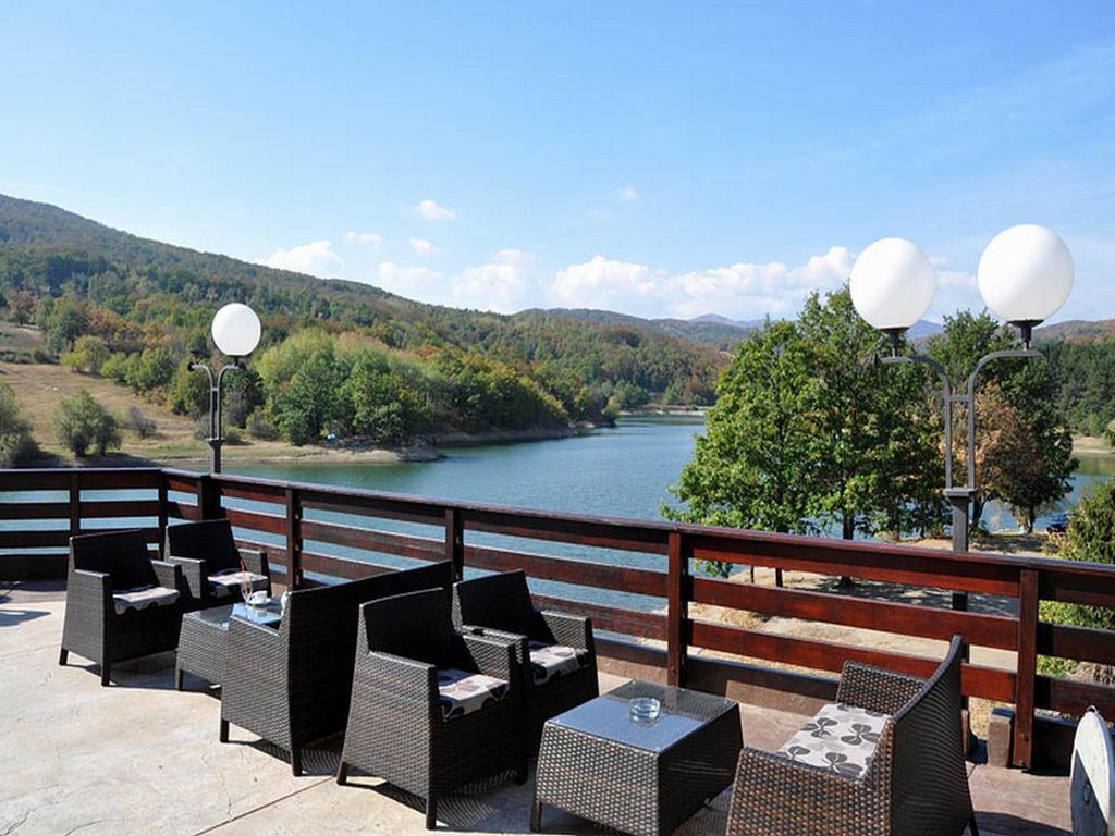 Hotel Jezero Bor Eksteriør bilde